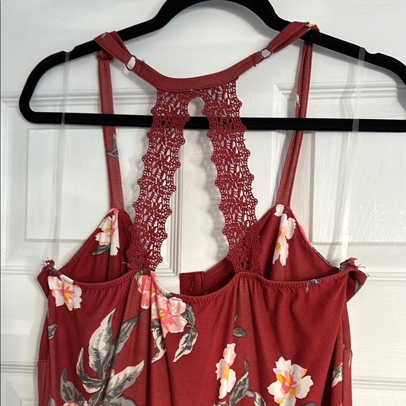 Maroon Floral Cropped jumpsuit: Size XL - Picture 4 of 5